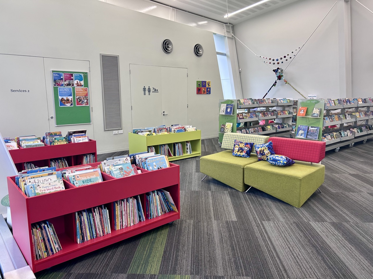 Te Hāpua Halswell Library — main view